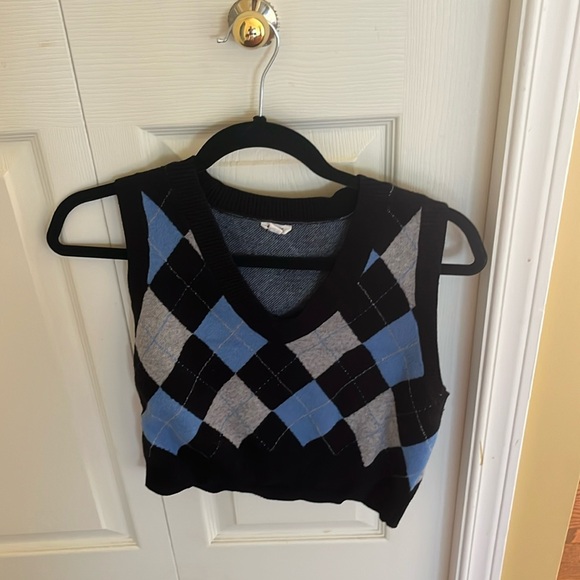 Blue, black, and grey cropped sweater vest. - Picture 1 of 1